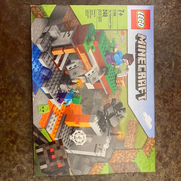 Lego Minecraft - Picture 1 of 3